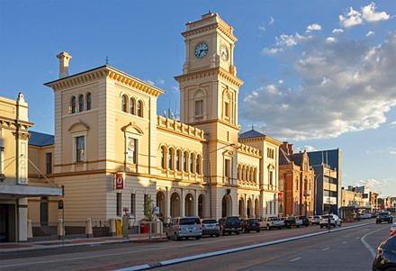 Goulburn Motor Inn エクステリア 写真