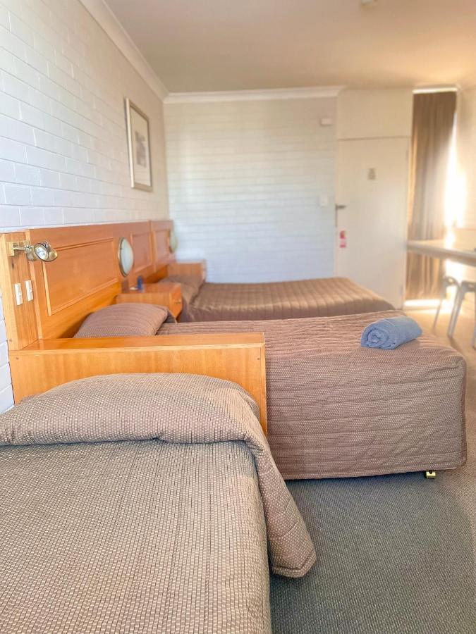 Goulburn Motor Inn エクステリア 写真